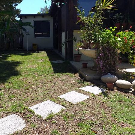 Brezza Di Mare Appartamento In Villa Con Giardino E Spiaggia ,Casa Vacanze Al Mare Quartu SantʼElena Exterior foto